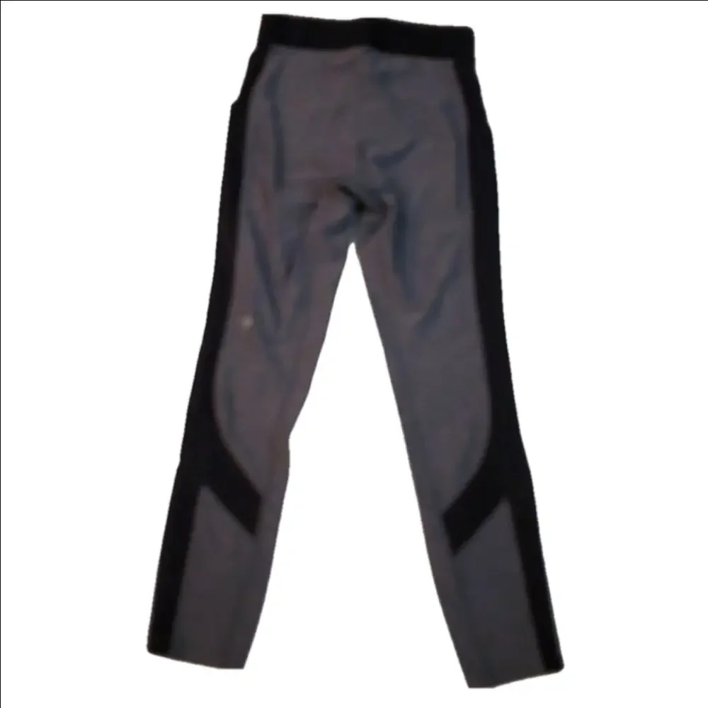 #748 Lululemon leggings spell out waistband size 6 b939.